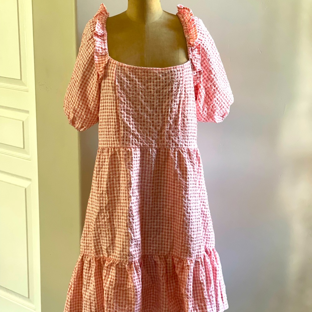 Ever After Cotton Gingham dress NWT. Could be worn on or off shoulder.